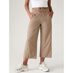 Athleta Avenue Wide-Leg Cropped Pants Beige Polyester Womens Casual Size Medium